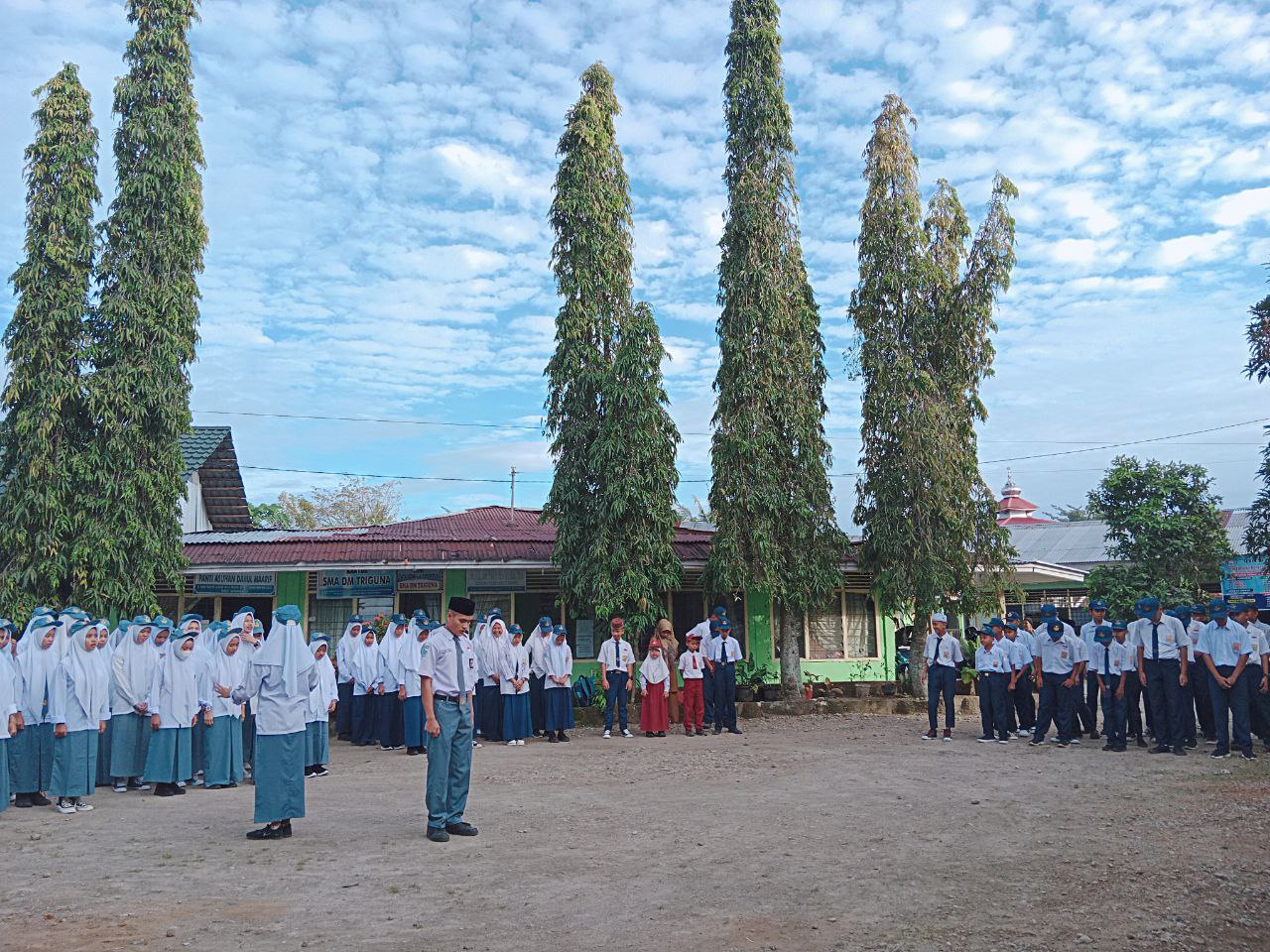 Semangat Peserta Didik Yayasan Darul Ma'arif Al Karimiyah Menyambut Tahun Ajaran Baru 2024-2025